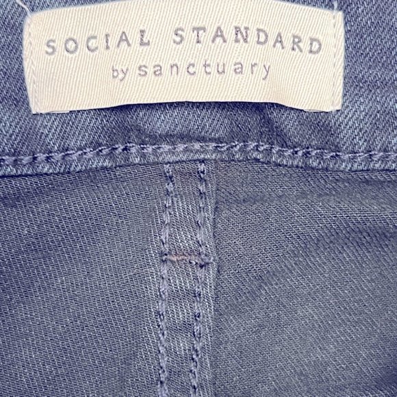 Social Standard by Sanctuary 16/33‎ 27.5" inseam Dark Blue Jeans - Picture 3 of 9